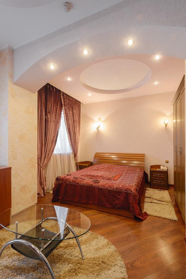 Hotel Ghostinitsa "Lina" Petropavlovsk Exterior foto